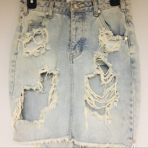 One Teaspoon | 2020 Distressed Denim Mini Skirt 27 - Picture 4 of 8